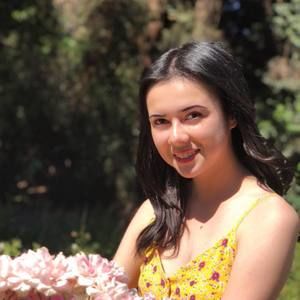 Meet your Posher, Bella